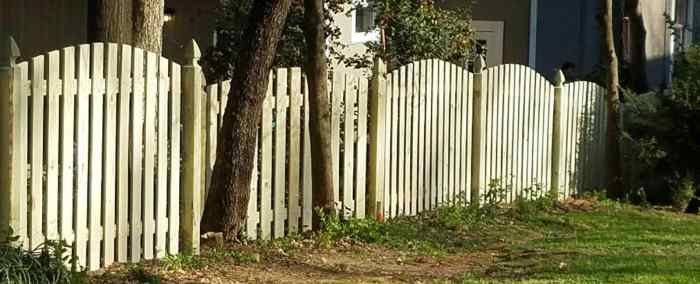 Wood picket fence cost